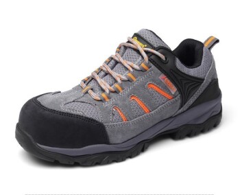 How ASTM-Compliant Boots Prevent Workplace Injuries: A Safety Guide for Industrial Buyers