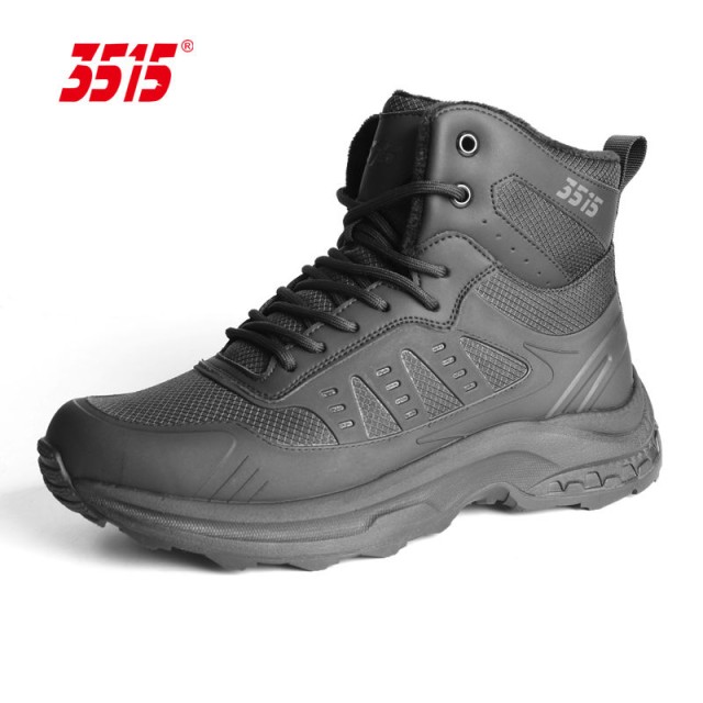 How to Select Safety Footwear That Actually Protects Against Workplace Hazards