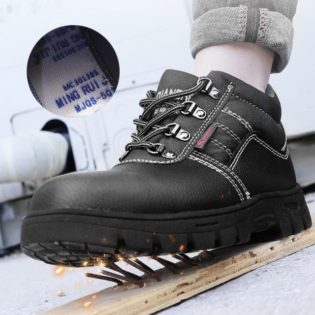 How to Choose OSHA-Compliant Safety Footwear That Exceeds Standards for Workplace Hazard Protection