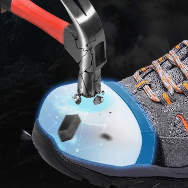 How to Choose Between Composite and Steel Toe Caps for Optimal Workplace Safety