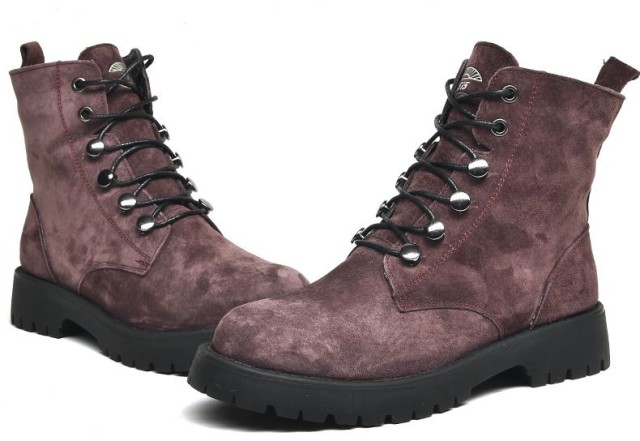 How Goodyear Welted Shoes Outperform Glued Footwear: A Lifetime Investment Guide