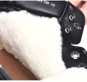 How to Choose Snow Boot Insulation for Your Climate and Activities