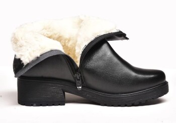 How to Choose Snow Boots: Matching Features to Winter Conditions