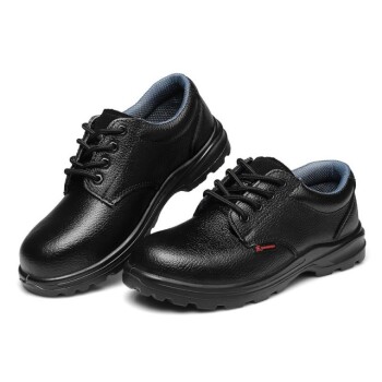 How to Choose Safety Footwear That Actually Protects Against Workplace Hazards