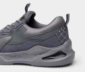 How Waterproof Membranes in Safety Footwear Prevent Injuries and Boost Productivity