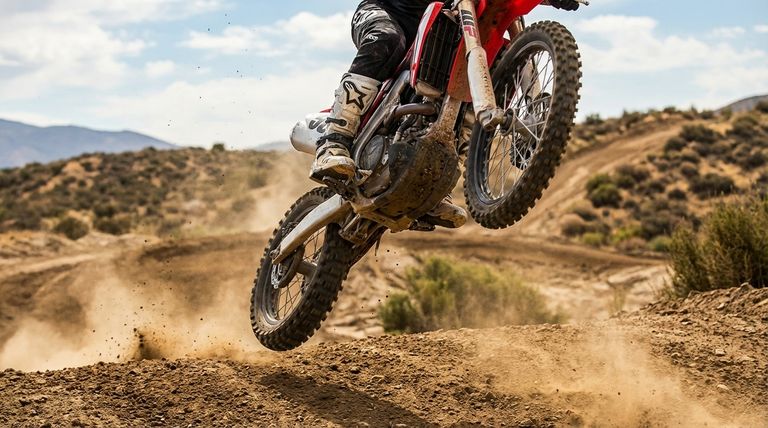 Quel est le but d'un chausson intérieur séparé dans les bottes de moto tout-terrain ? Débloquez un ajustement et un contrôle supérieurs