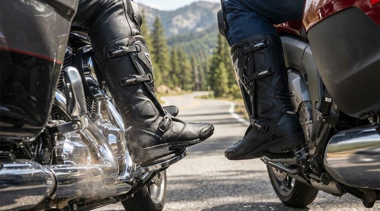 ما هي مزايا أحذية الدراجات النارية الطويلة؟ أقصى قدر من الحماية والأناقة لراكبي الدراجات الجادين