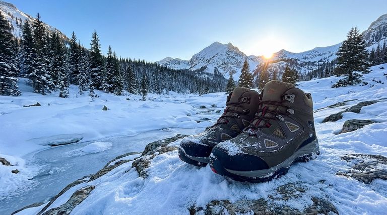 What are the key criteria to consider when buying winter boots? Find the Perfect Fit for Your Winter Needs
