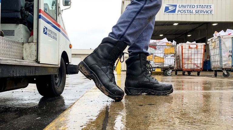 ¿Qué certificaciones se requieren para las botas tácticas de trabajo con certificación postal? La marca SR/USA explicada