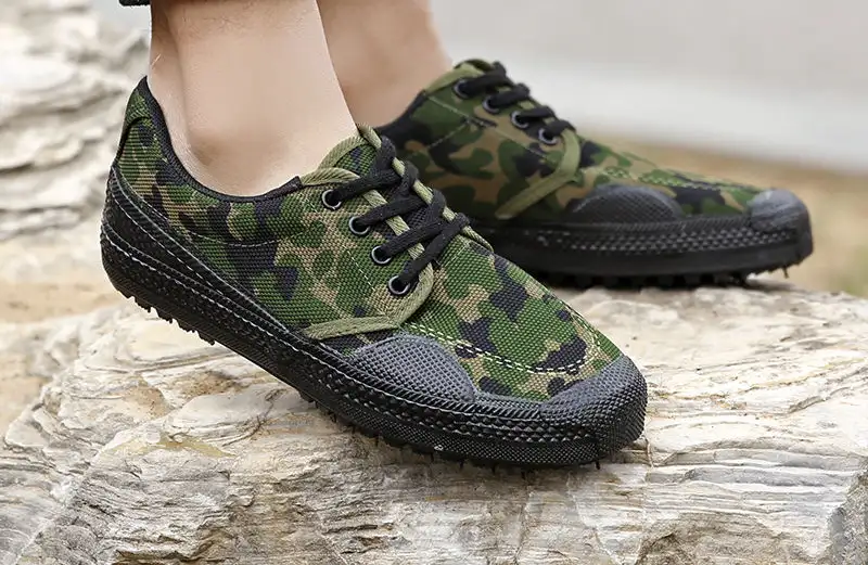 Customizable canvas shoe upper with camouflage print